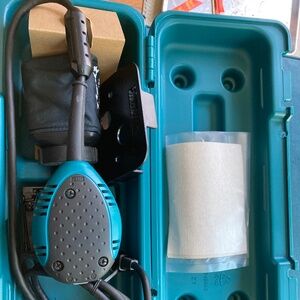 Makita BO4556K Finishing Sander NWT